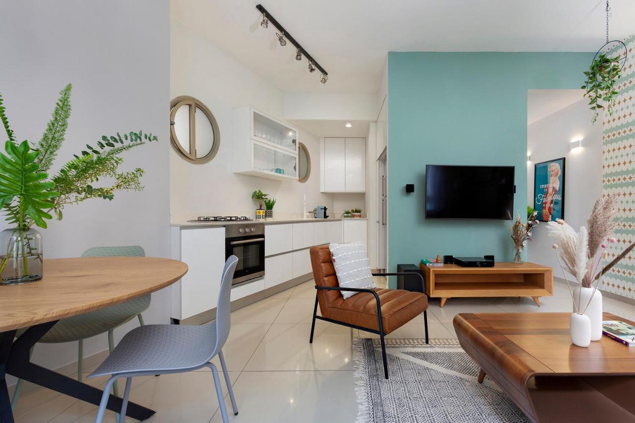 Appartamento The Clock House Tel Aviv Esterno foto
