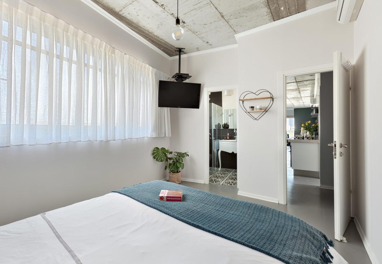 Appartamento The Clock House Tel Aviv Esterno foto