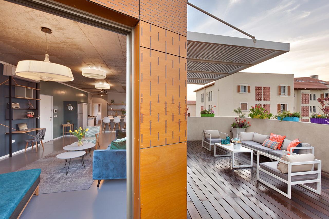 Appartamento The Clock House Tel Aviv Esterno foto