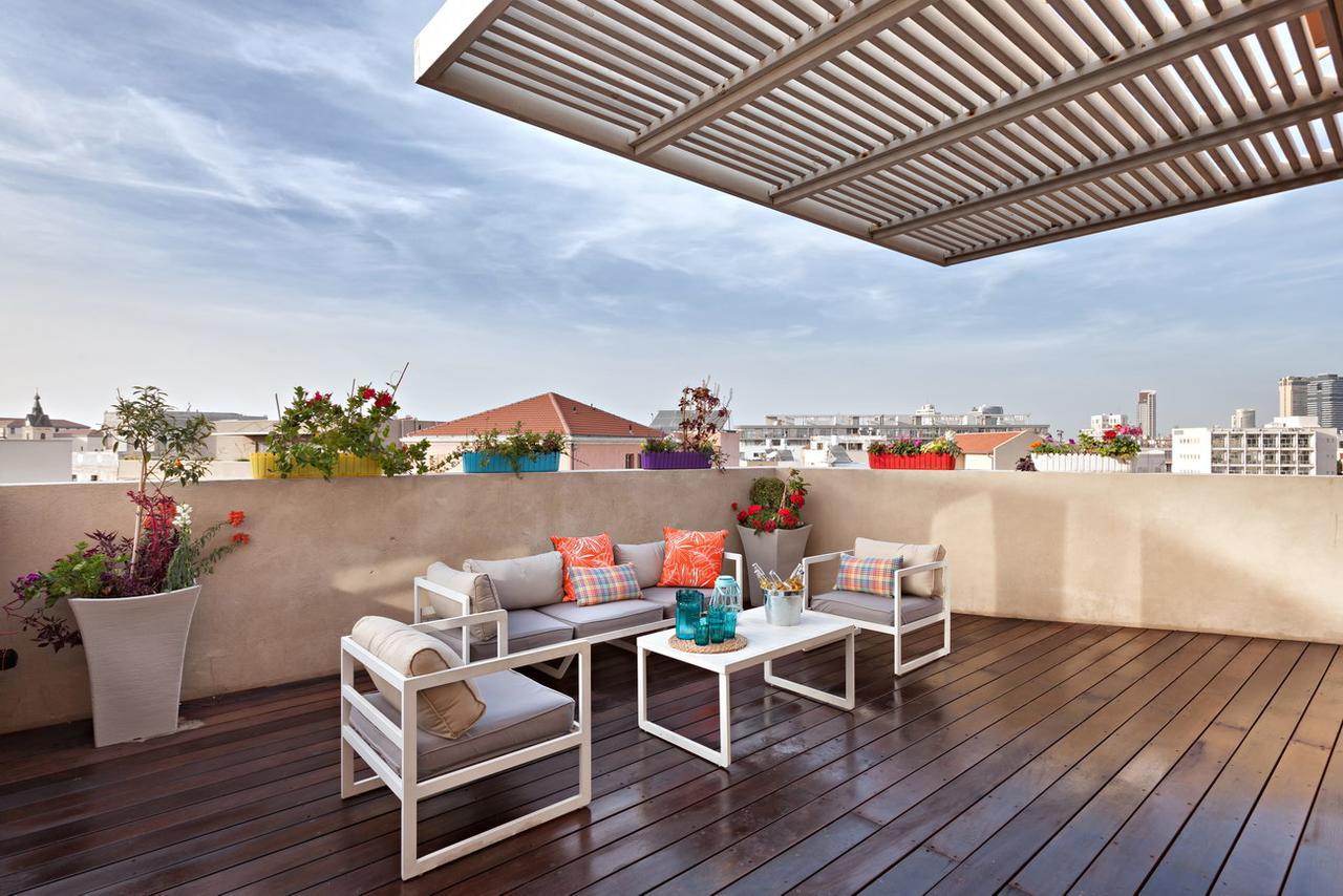 Appartamento The Clock House Tel Aviv Esterno foto