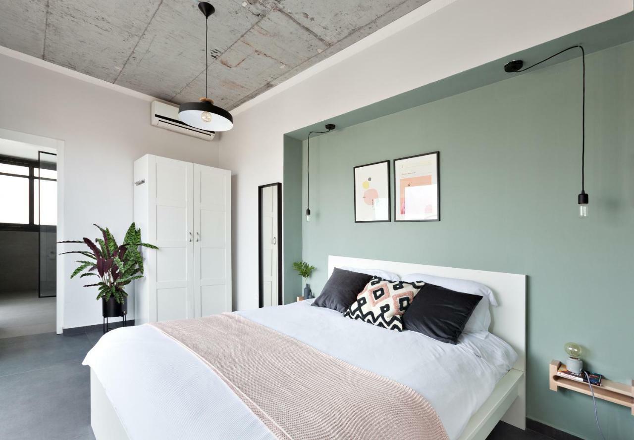 Appartamento The Clock House Tel Aviv Esterno foto