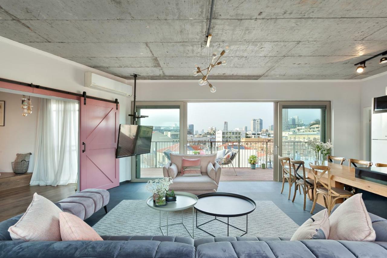 Appartamento The Clock House Tel Aviv Esterno foto