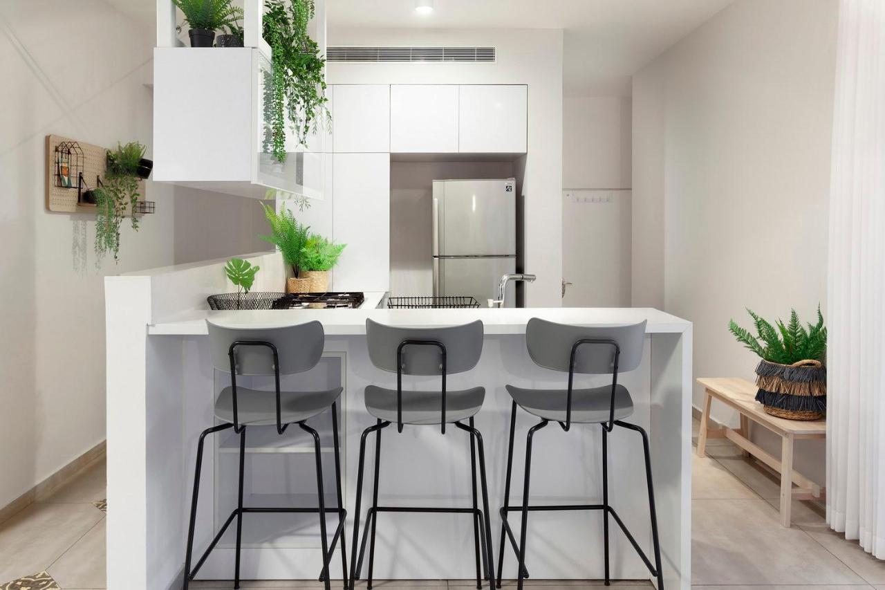 Appartamento The Clock House Tel Aviv Esterno foto