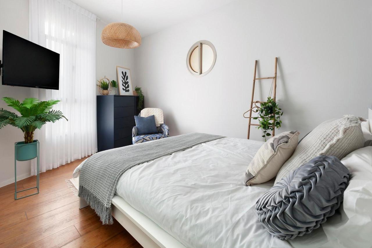 Appartamento The Clock House Tel Aviv Esterno foto